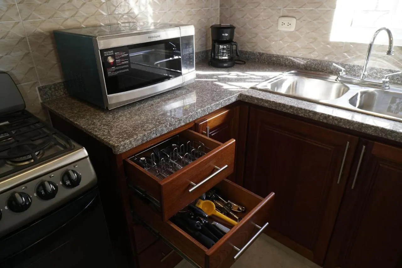 Villa Gumio 2Br Apt- 7 Min Walk To Boca Chica Beach Apts 0*,  Dominican Republic